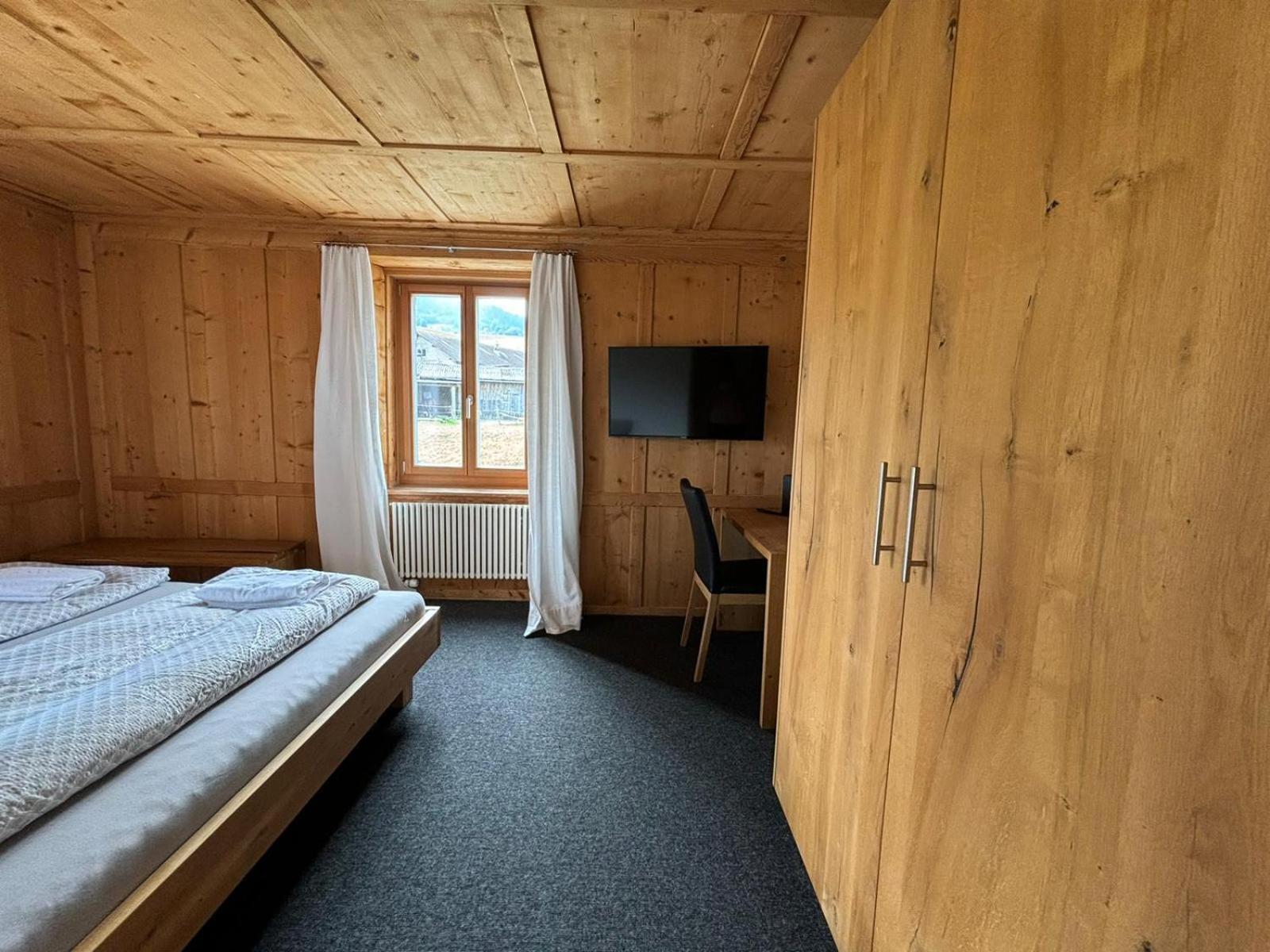 Landgasthof Zum Glenner Ilanz/Glion Kültér fotó